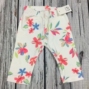 Gap Girls 0-3 month Floral Leggings Pants